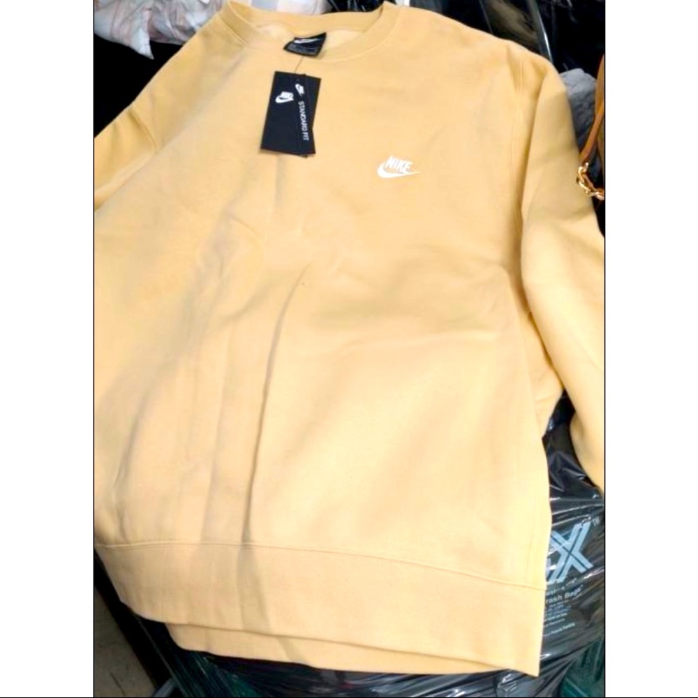 Tan/Light yellow Nike sweater (thick)
Size: 2X
Original Price:$50
Sell for $40